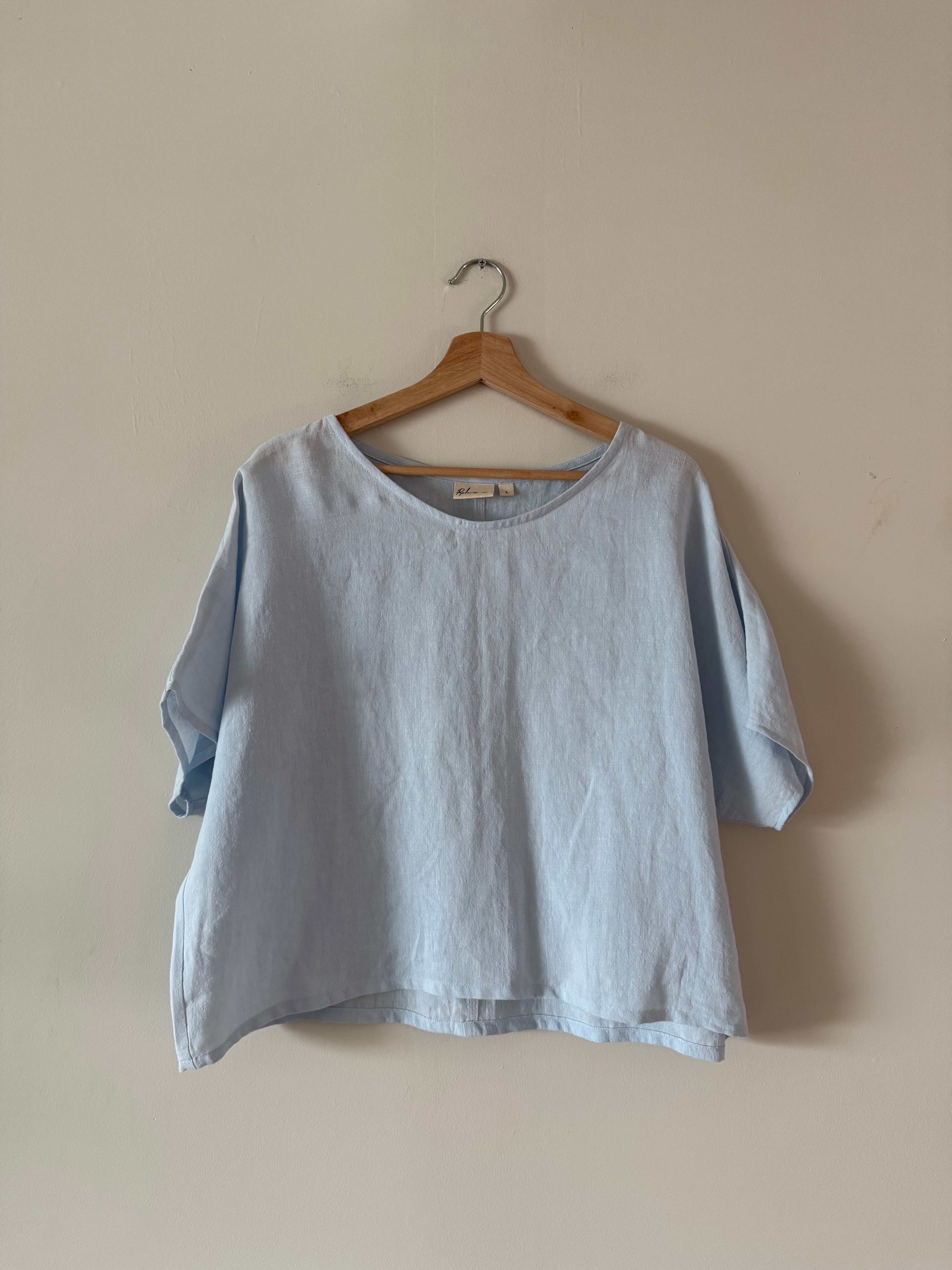 Hannah Tee (Crop) - L